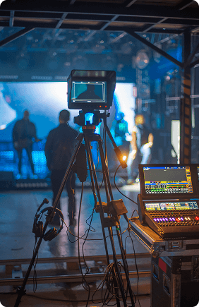 stream at a concert in a hall without spectators